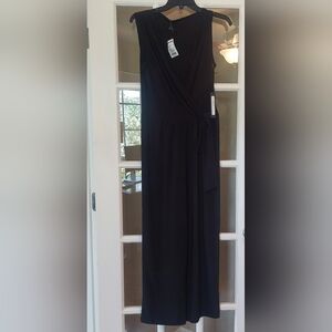 Tahari womens Medium jump suit NWT v neck with side tie.